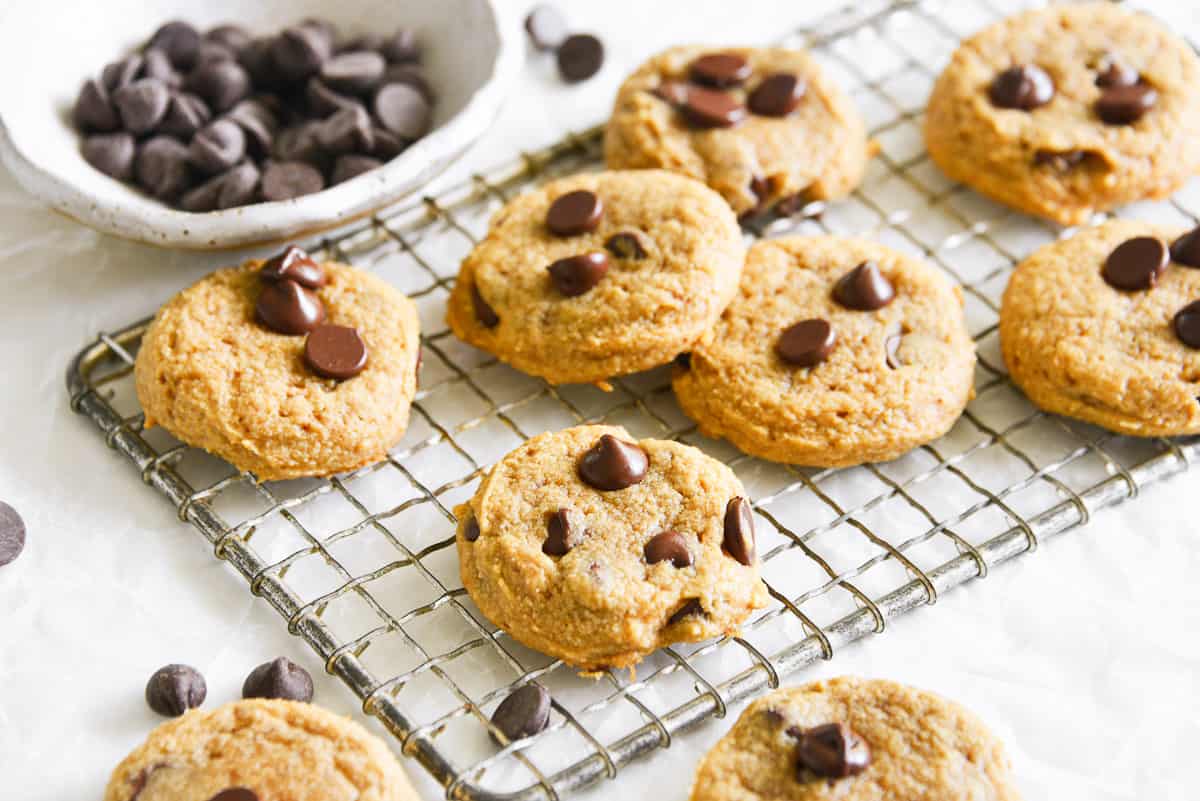 Keto Chocolate Chip Cookies - Hungry Foodie